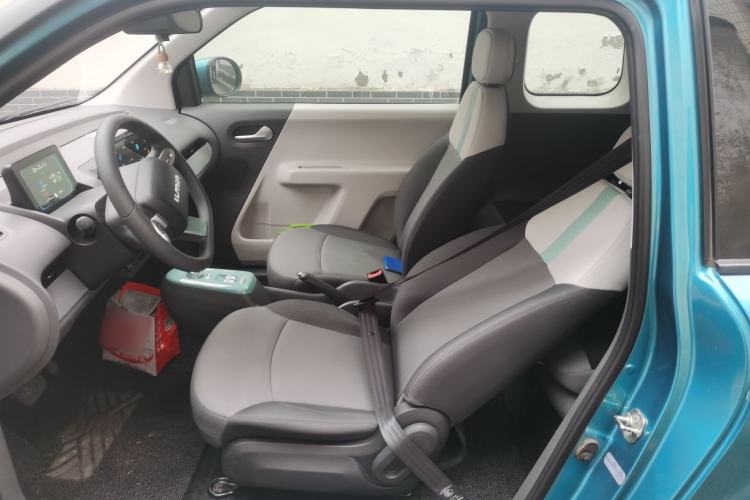 Used CHANGAN NEVO Lumin 2022 155 km – Refreshingly Sweet Edition Left Front Seat