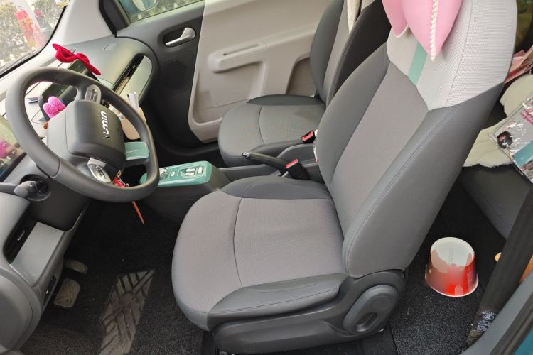 Used CHANGAN NEVO Lumin 2022 155 km – Refreshingly Sweet Edition Left Front Seat