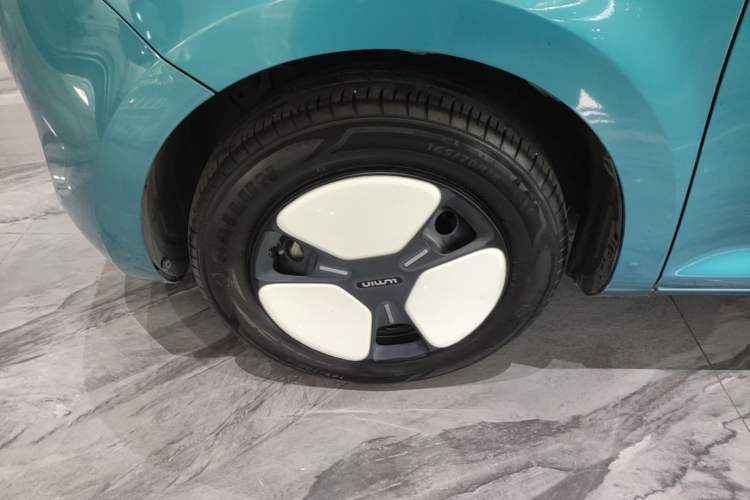 Used CHANGAN NEVO Lumin 2022 210km Sweet Edition Left Front Wheel Hub