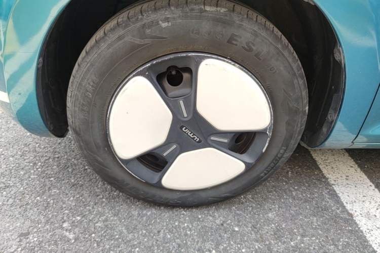Used CHANGAN NEVO Lumin 2022 210km Sweet Edition Left Front Wheel Hub