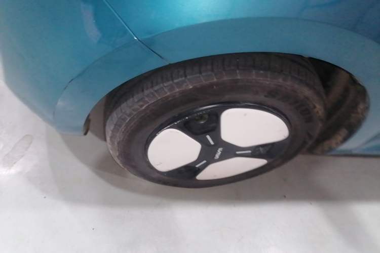 Used CHANGAN NEVO Lumin 2022 210km Sweet Edition Left Front Wheel Hub