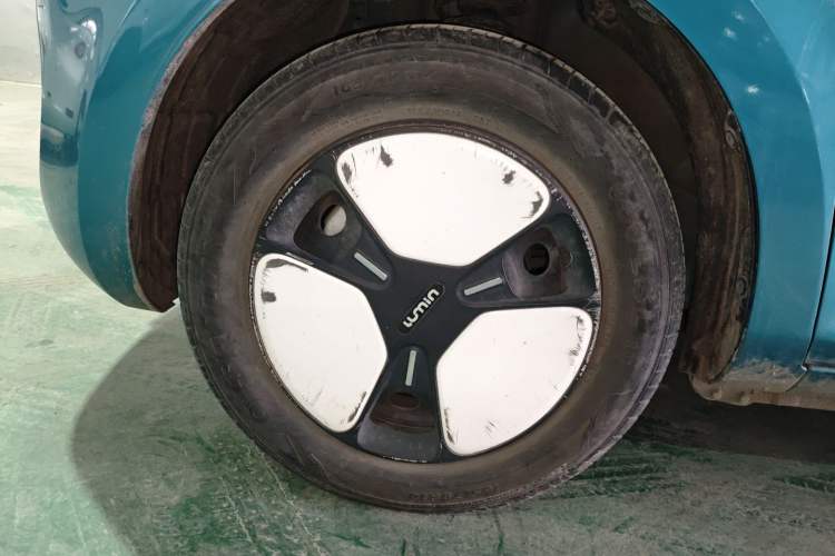 Used CHANGAN NEVO Lumin 2022 210km Sweet Edition Left Front Wheel Hub