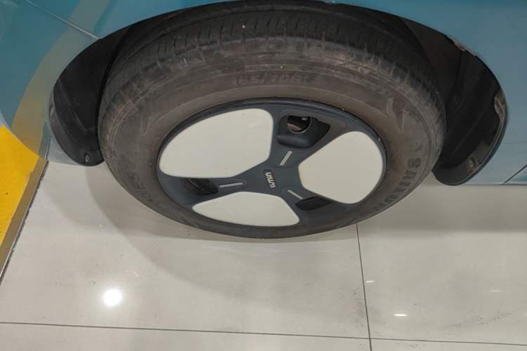 Used CHANGAN NEVO Lumin 2022 210km Sweet Edition Left Front Wheel Hub