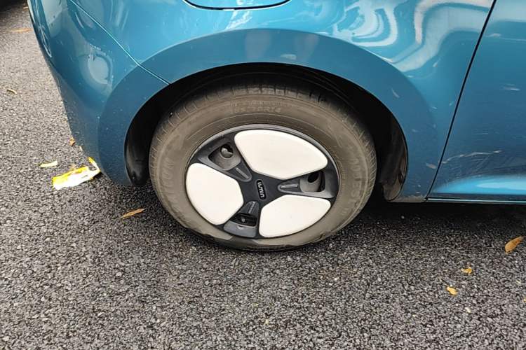Used CHANGAN NEVO Lumin 2022 210km Sweet Edition Left Front Wheel Hub