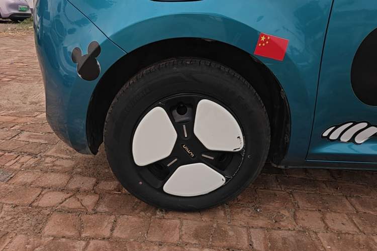 Used CHANGAN NEVO Lumin 2022 210km Sweet Edition Left Front Wheel Hub