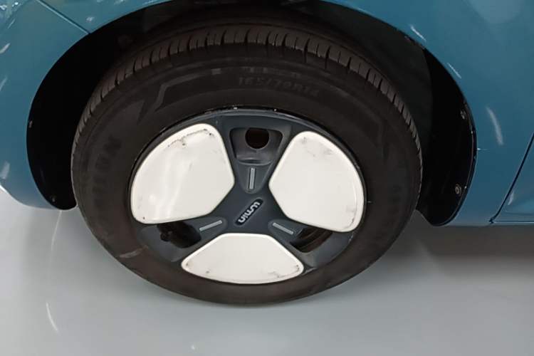 Used CHANGAN NEVO Lumin 2022 210km Sweet Edition Left Front Wheel Hub