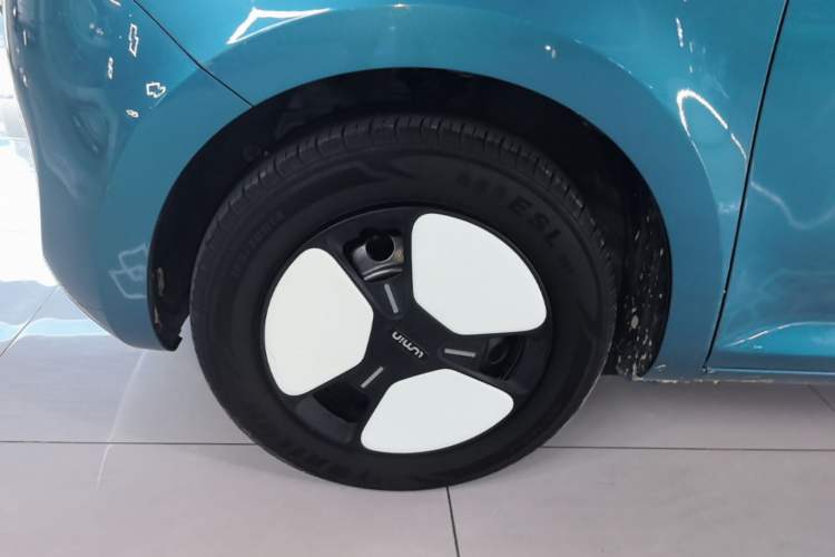 Used CHANGAN NEVO Lumin 2022 301km Honey-Sweet Version Left Front Wheel Hub