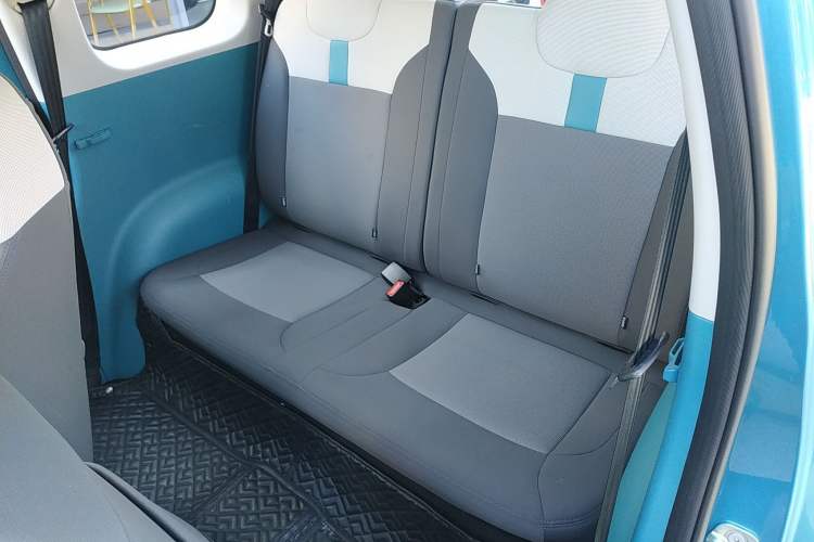 Used CHANGAN NEVO Lumin 2022 210km Sweet Edition Left Rear Seat