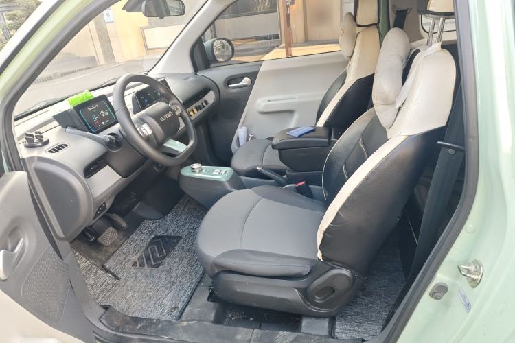 Used CHANGAN NEVO Lumin 2022 155 km – Refreshingly Sweet Edition Left Rear Seat
