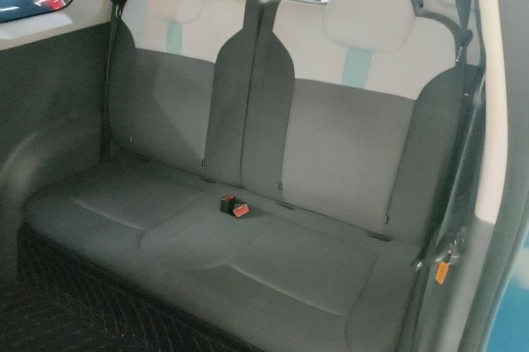Used CHANGAN NEVO Lumin 2022 155 km – Refreshingly Sweet Edition Left Rear Seat