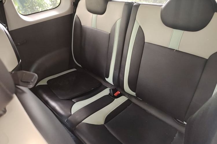 Used CHANGAN NEVO Lumin 2022 301km Honey-Sweet Version Left Rear Seat