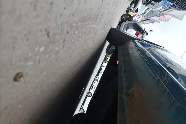 Used CHANGAN NEVO Lumin 2022 210km Sweet Edition Left Side Sill