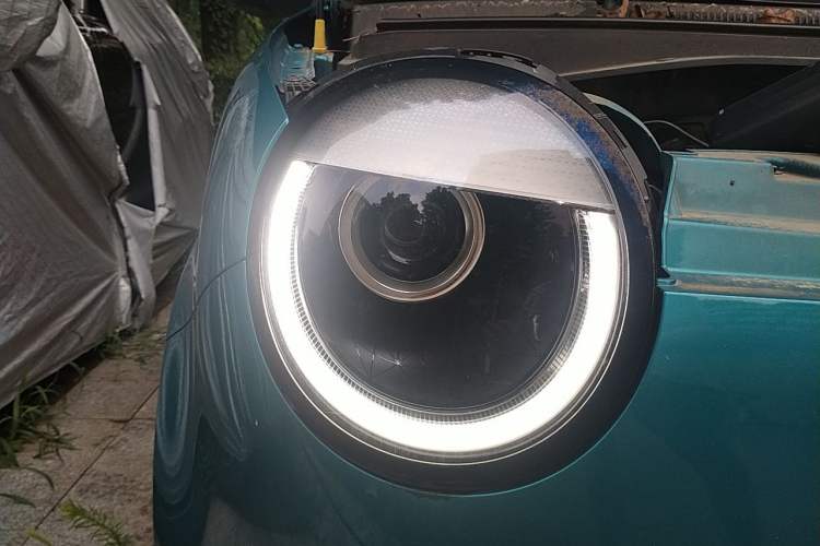 Used CHANGAN NEVO Lumin 2022 210km Sweet Edition Right Front Headlight