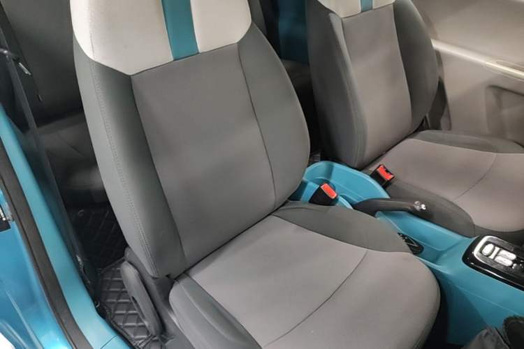 Used CHANGAN NEVO Lumin 2022 210km Sweet Edition Right Front Seat