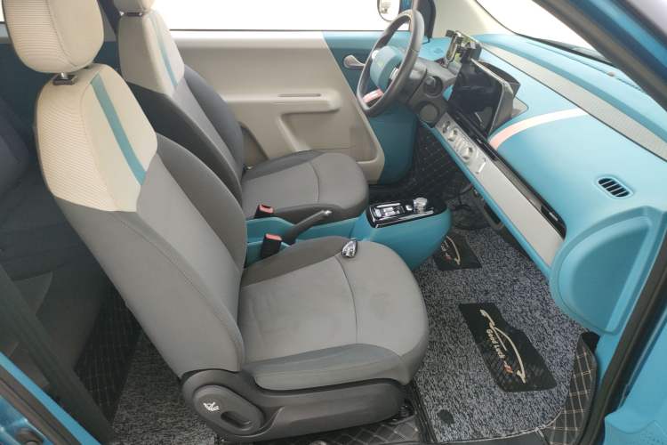 Used CHANGAN NEVO Lumin 2022 301km Honey-Sweet Version Right Front Seat