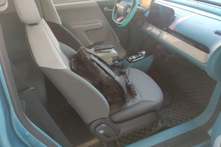 Used CHANGAN NEVO Lumin 2022 210km Sweet Edition Right Front Seat