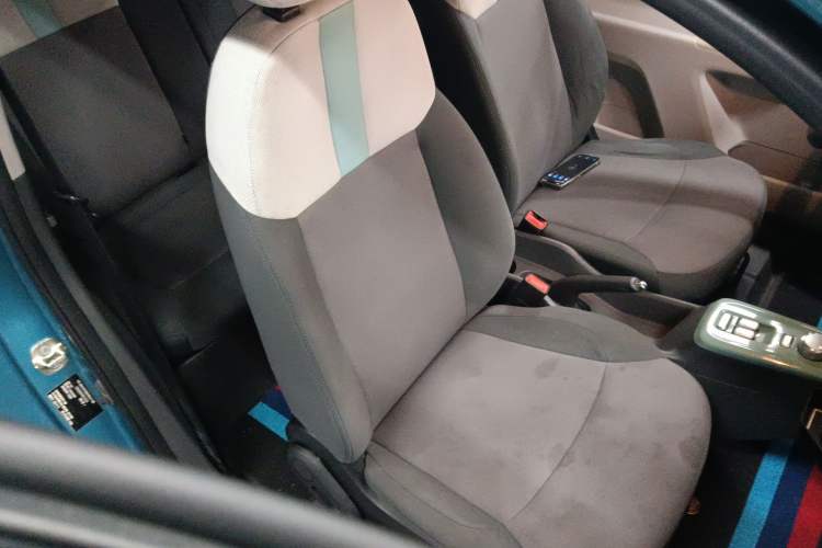 Used CHANGAN NEVO Lumin 2022 210km Sweet Edition Right Front Seat