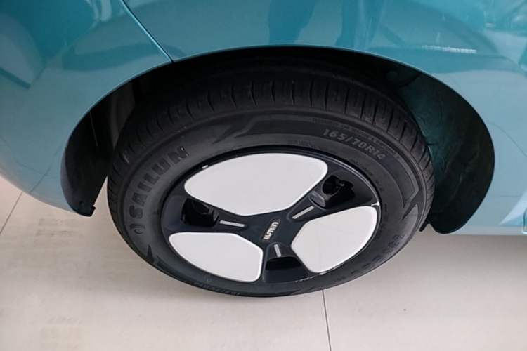 Used CHANGAN NEVO Lumin 2022 210km Sweet Edition Right Rear Wheel Hub