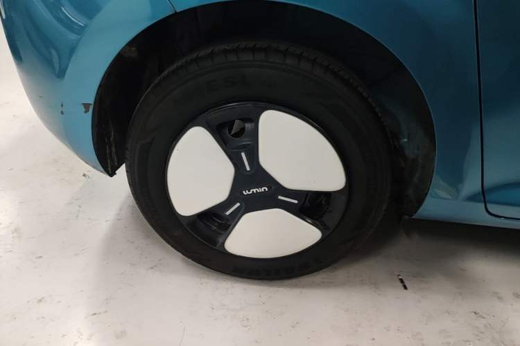 Used CHANGAN NEVO Lumin 2022 210km Sweet Edition Right Rear Wheel Hub
