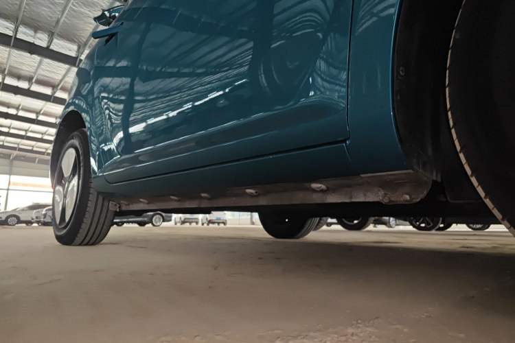 Used CHANGAN NEVO Lumin 2022 210km Sweet Edition Right Side Sill
