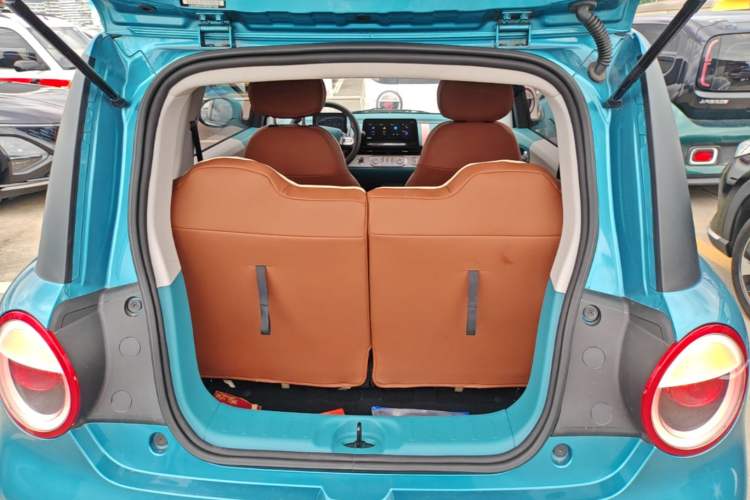 Used CHANGAN NEVO Lumin 2022 210km Sweet Edition Trunk