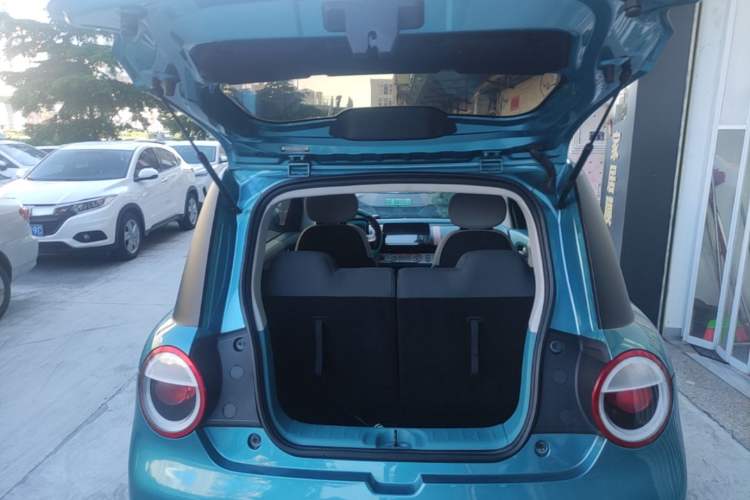 Used CHANGAN NEVO Lumin 2022 210km Sweet Edition Trunk