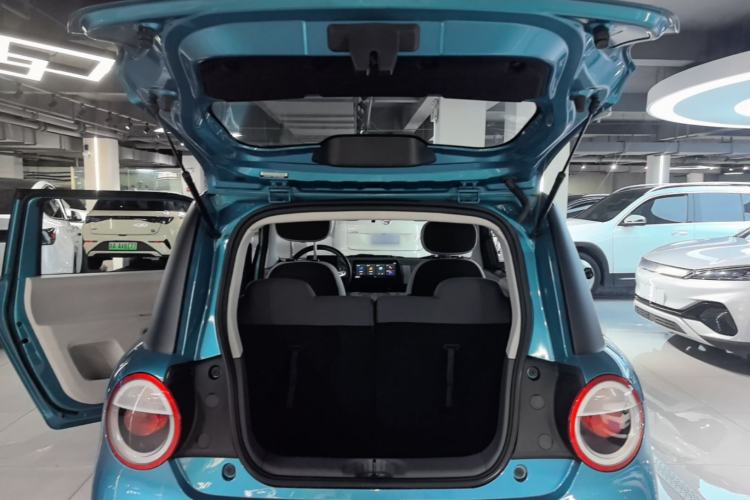 Used CHANGAN NEVO Lumin 2022 301km Honey-Sweet Version Trunk