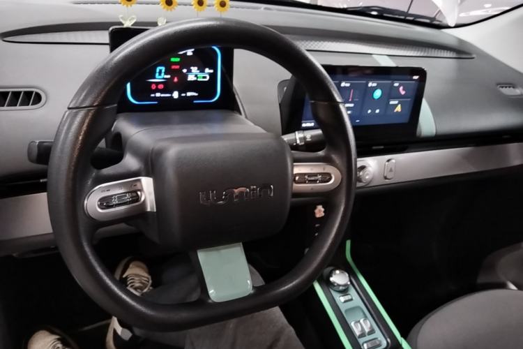 Used CHANGAN NEVO Lumin 2022 210km Sweet Edition Center Console