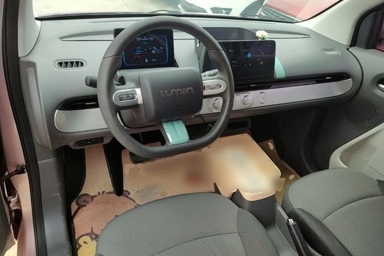 Used CHANGAN NEVO Lumin 2022 155 km – Refreshingly Sweet Edition Center Console