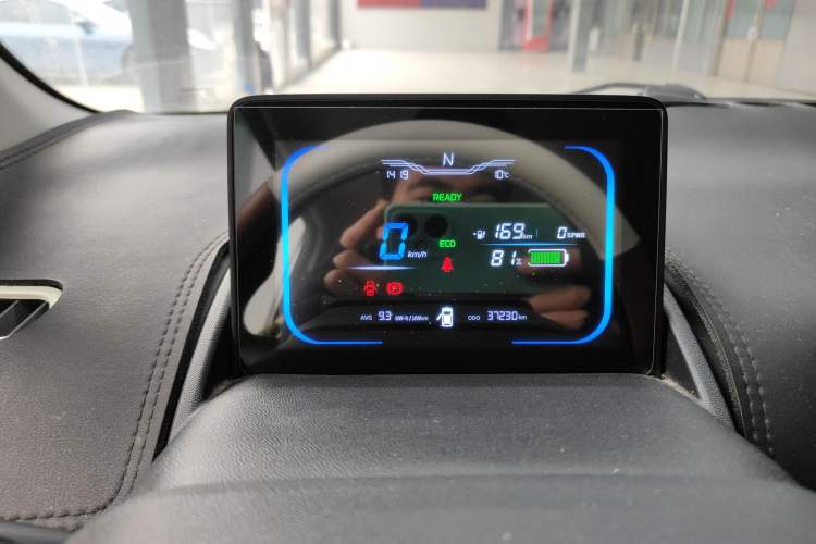 Used CHANGAN NEVO Lumin 2022 210km Sweet Edition Instrument Cluster