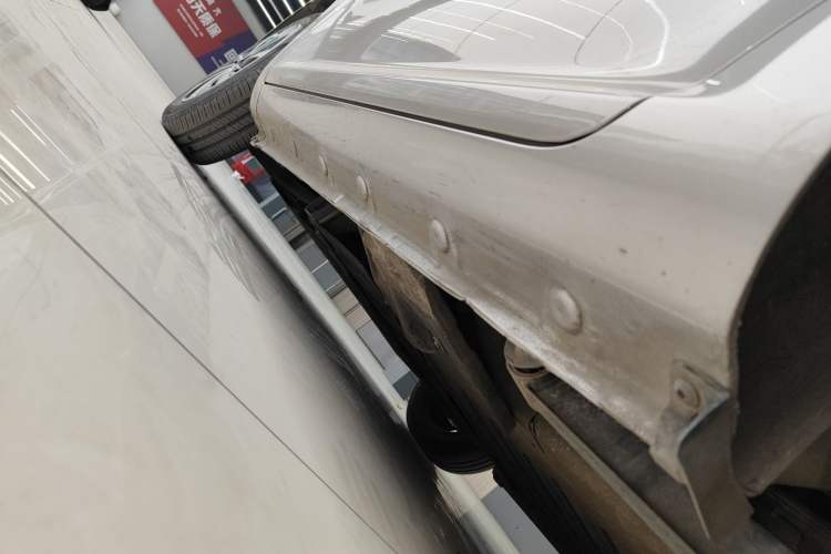 Used CHANGAN NEVO Lumin 2022 210km Sweet Edition Left Side Sill