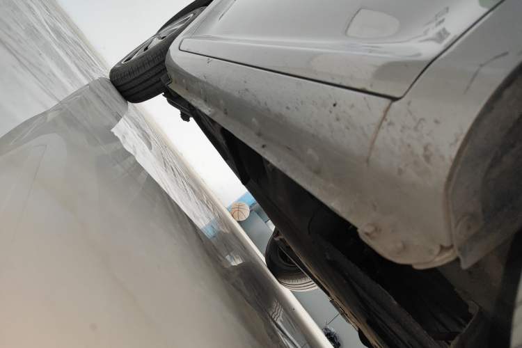Used CHANGAN NEVO Lumin 2022 210km Sweet Edition Right Side Sill