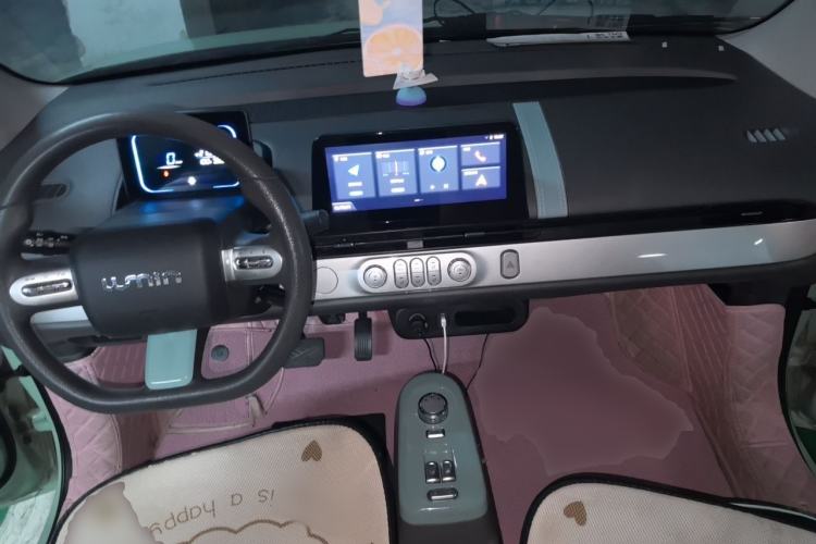 Used CHANGAN NEVO Lumin 2022 210km Sweet Edition Center Console