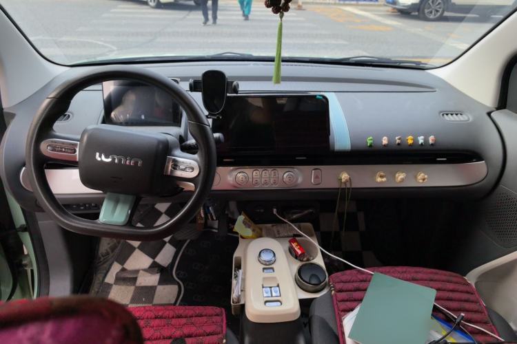 Used CHANGAN NEVO Lumin 2022 210km Sweet Edition Center Console