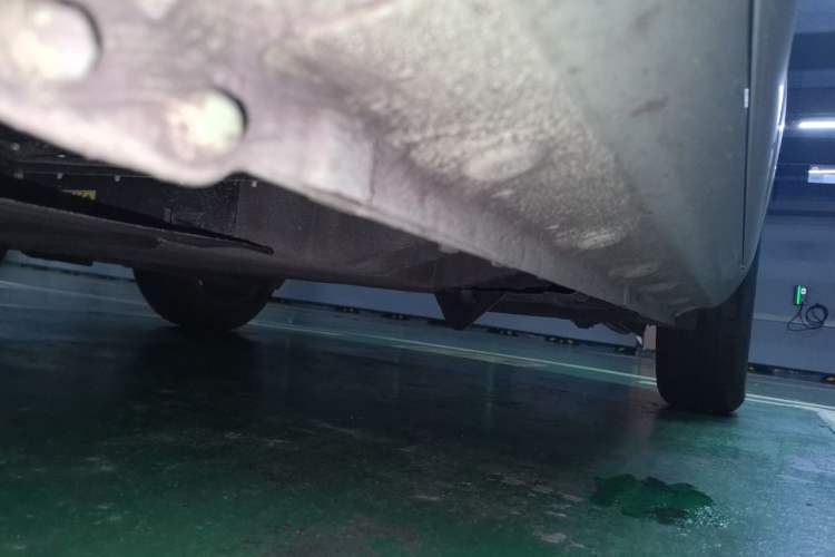 Used CHANGAN NEVO Lumin 2022 210km Sweet Edition Chassis Front Left
