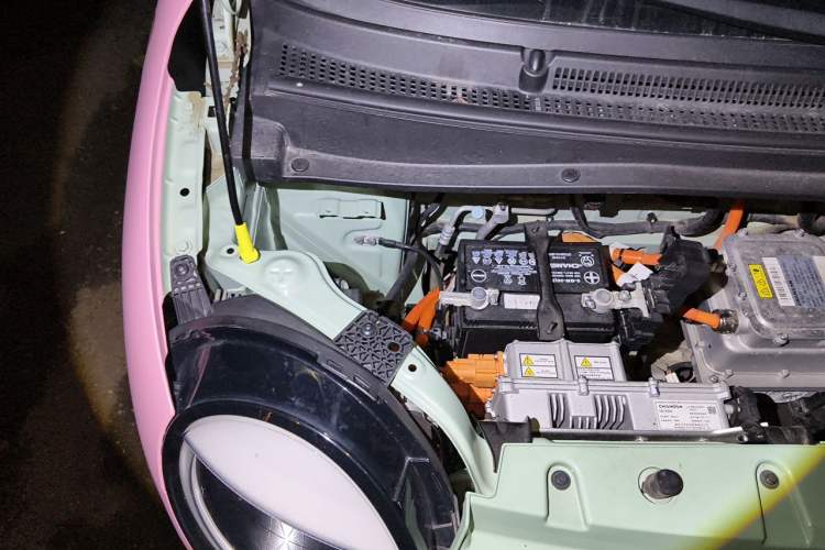 Used CHANGAN NEVO Lumin 2022 210km Sweet Edition Engine Bay Right