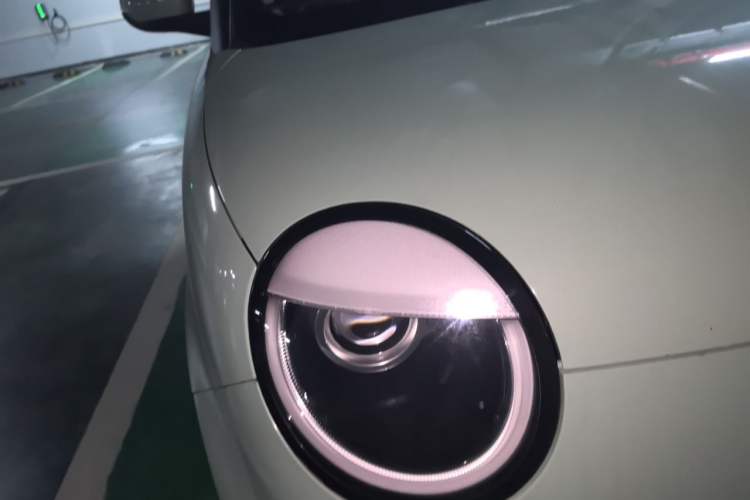 Used CHANGAN NEVO Lumin 2022 210km Sweet Edition Right Front Headlight