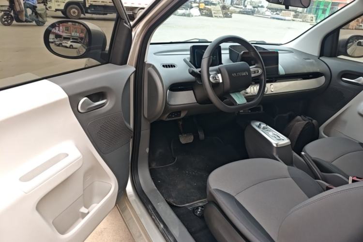 Used CHANGAN NEVO Lumin 2022 155 km – Refreshingly Sweet Edition Driver Seat