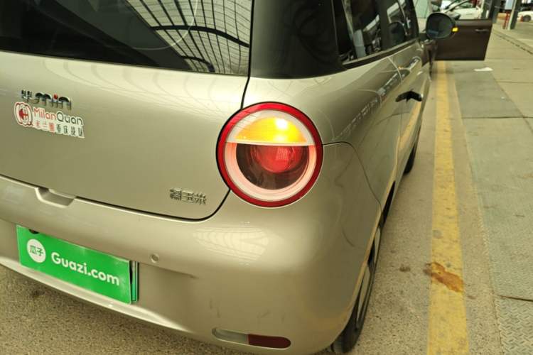 Used CHANGAN NEVO Lumin 2022 210km Sweet Edition Exterior 3