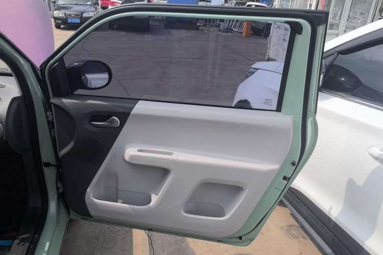 Used CHANGAN NEVO Lumin 2022 301km Honey-Sweet Version Interior 2