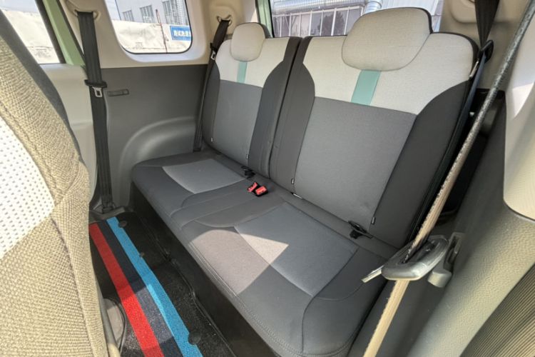 Used CHANGAN NEVO Lumin 2022 301km Honey-Sweet Version Interior 7