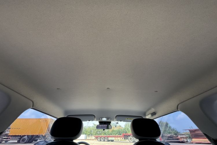 Used CHANGAN NEVO Lumin 2022 301km Honey-Sweet Version Interior 9