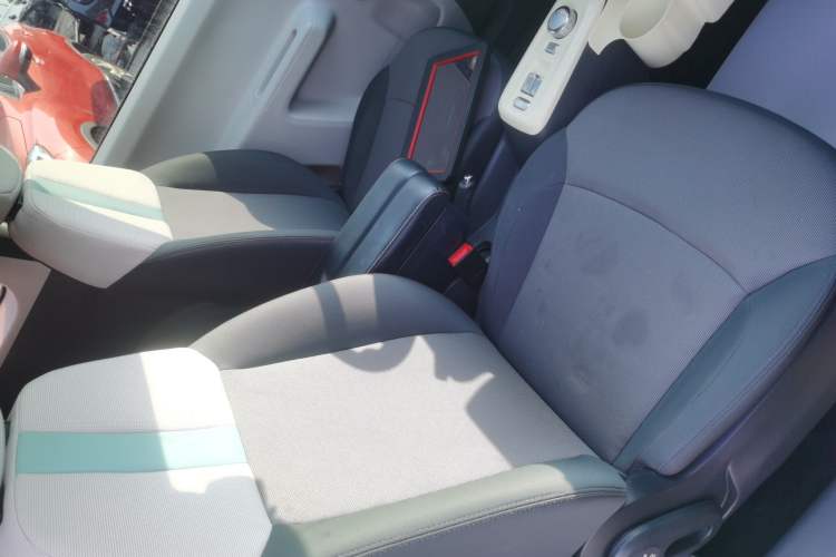 Used CHANGAN NEVO Lumin 2022 210km Sweet Edition Right Front Seat