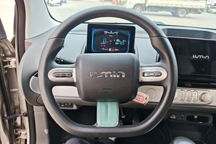 Used CHANGAN NEVO Lumin 2022 155 km – Refreshingly Sweet Edition Steering Wheel