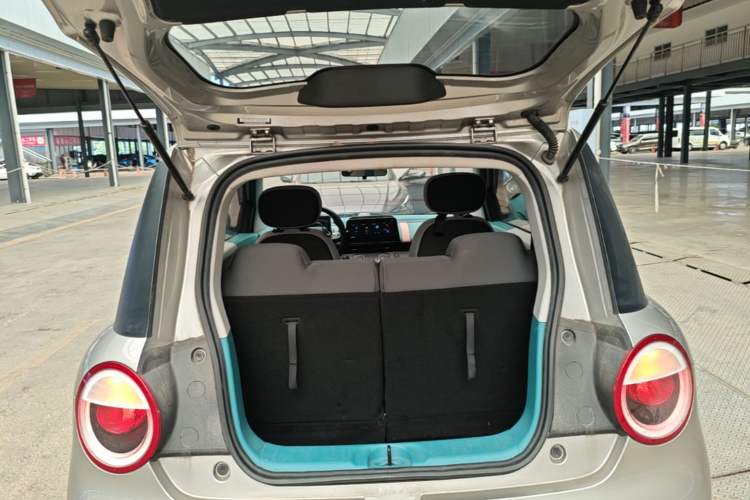 Used CHANGAN NEVO Lumin 2022 210km Sweet Edition Trunk