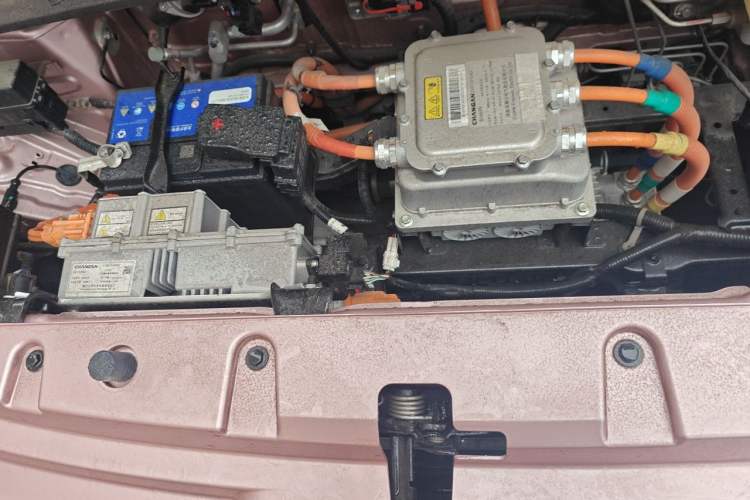 Used CHANGAN NEVO Lumin 2022 210km Sweet Edition Engine Bay Right