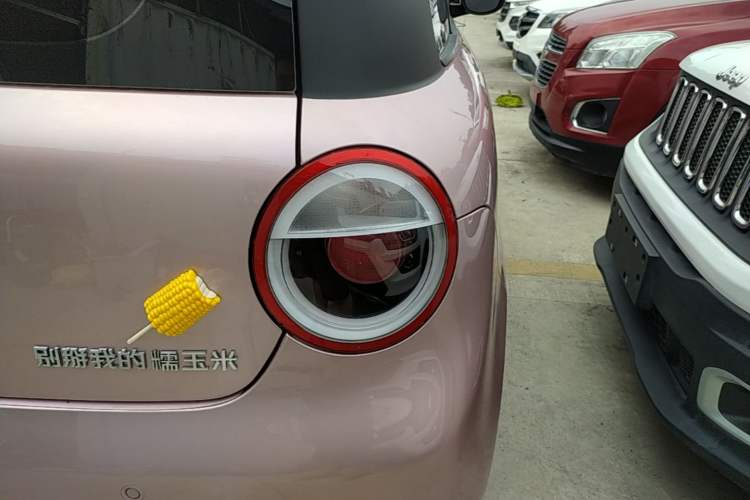 Used CHANGAN NEVO Lumin 2022 155 km – Refreshingly Sweet Edition Exterior 3