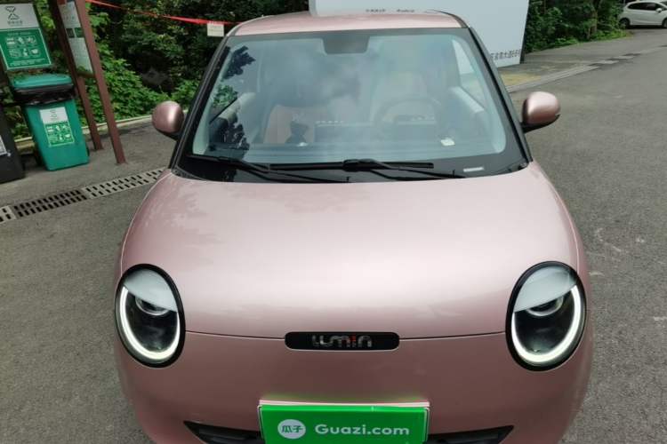 Used CHANGAN NEVO Lumin 2022 155 km – Refreshingly Sweet Edition Front