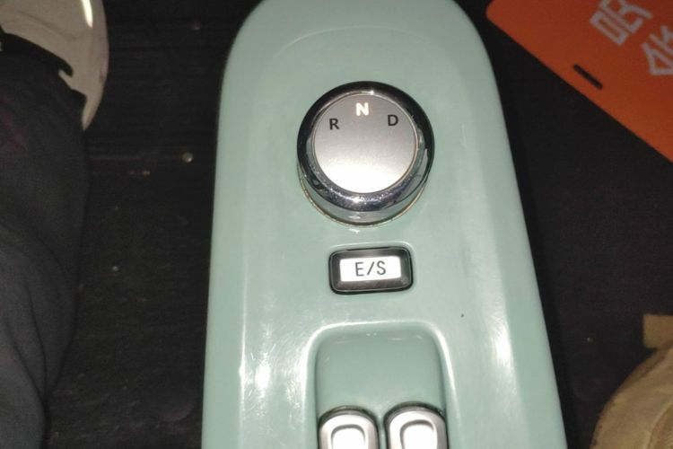 Used CHANGAN NEVO Lumin 2022 210km Sweet Edition Gear Lever