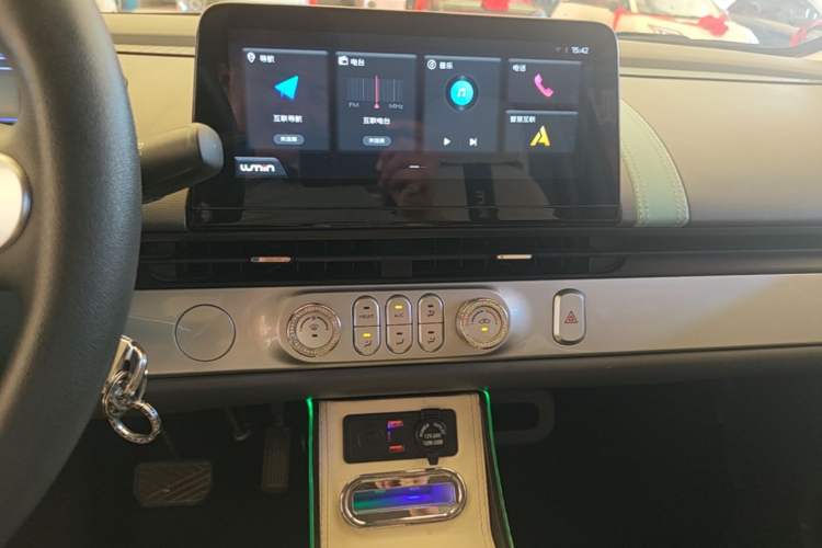 Used CHANGAN NEVO Lumin 2022 155 km – Refreshingly Sweet Edition Audio And AC Panel